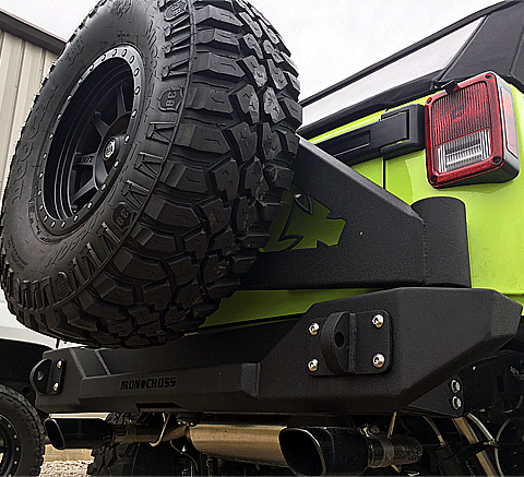 Stubby Rear Jeep Bumper with Swing Away Tire